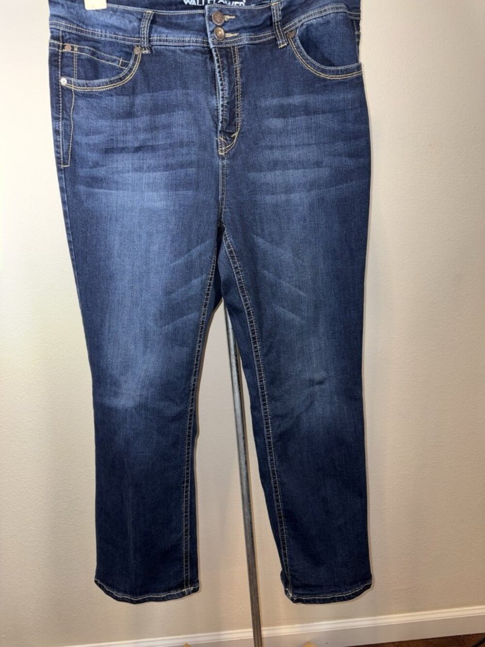 Wallflower Jeans The Luscious Curvy Fit Womens 18 Plus Short 36X27 Stretch